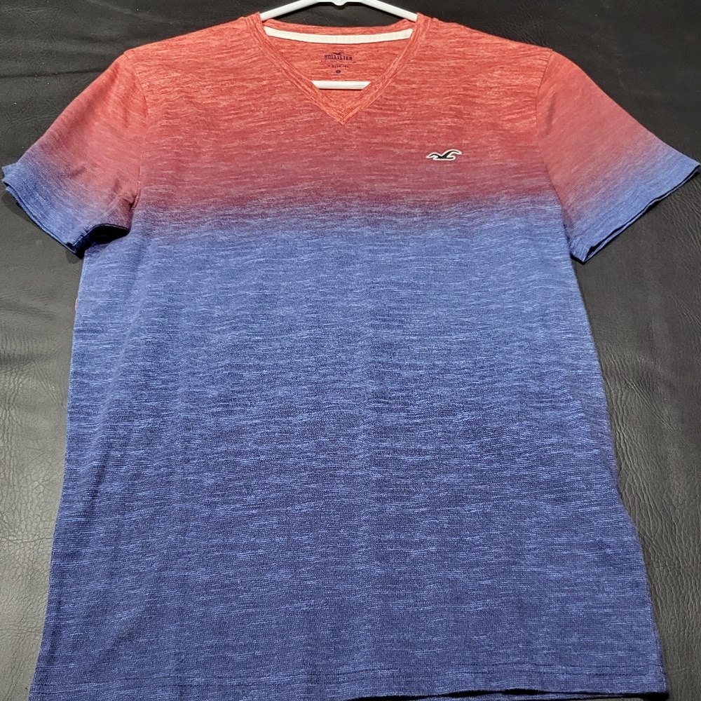 HOLLISTER TRICOLOR VNECK TSHIRT